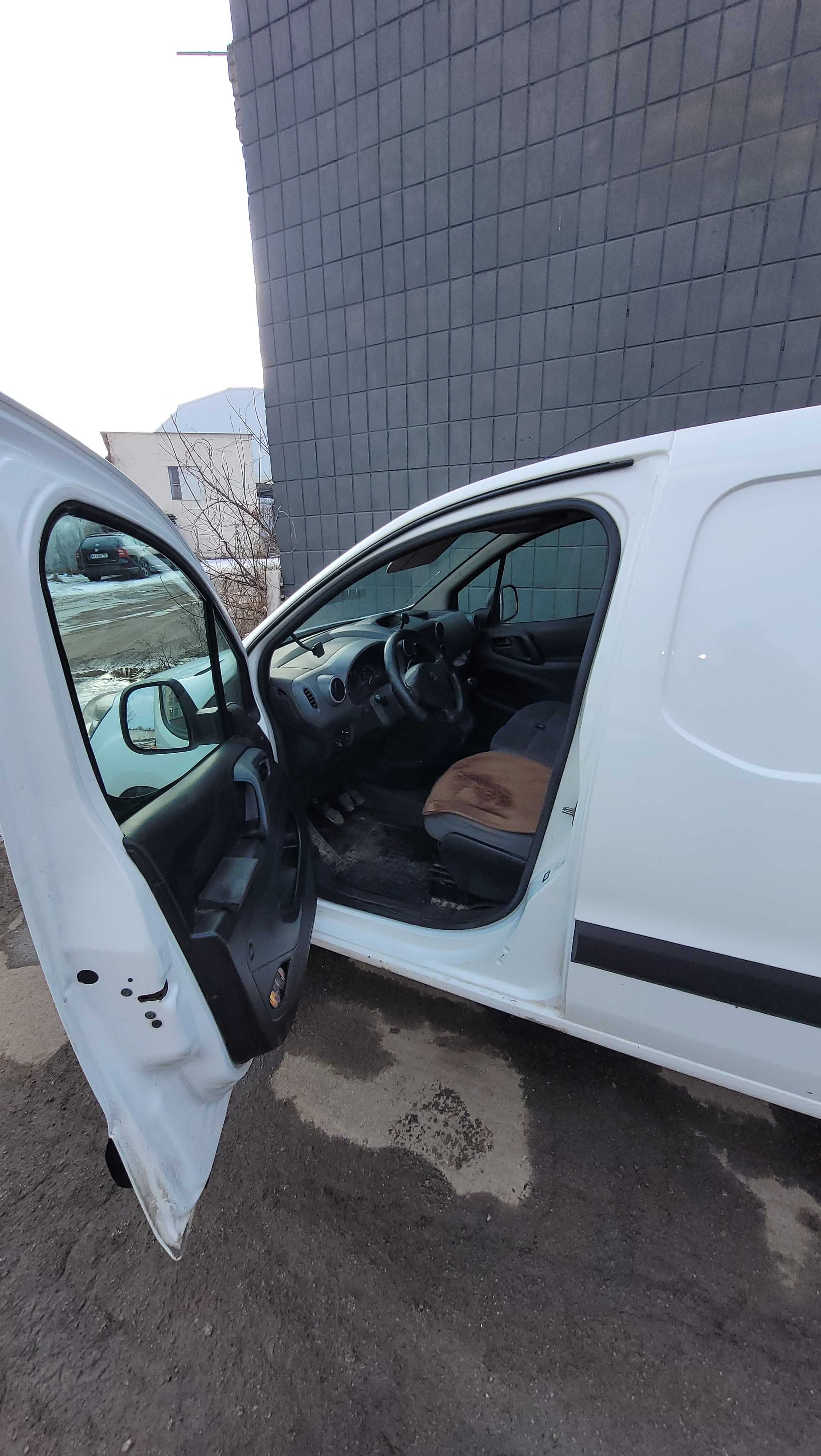 Peugeot Parter 2013 Довга база