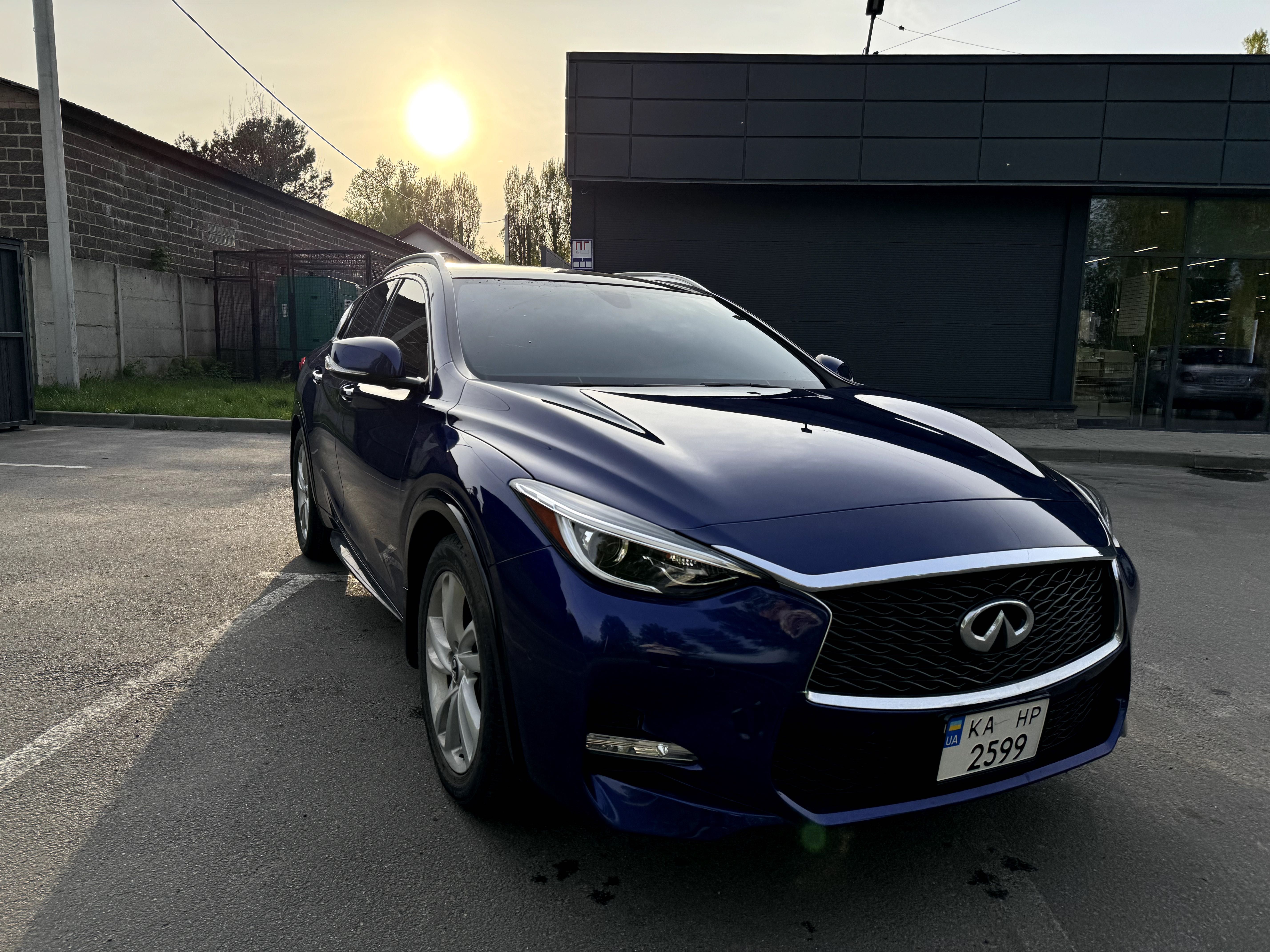 Infiniti QX30 2016