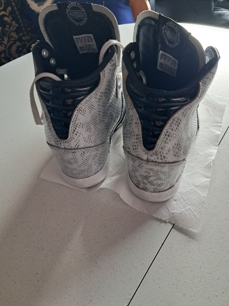 Sapatilhas adidas com cunha Novas