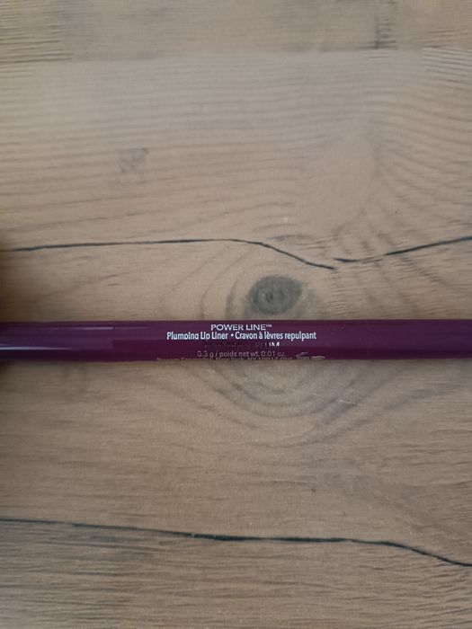 Buxom konturówka powiększająca usta