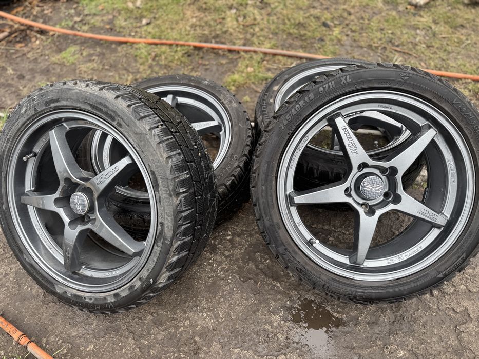 OZ Racing  245/40/R18