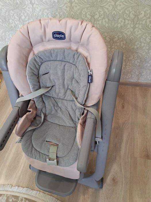 Стільчик для годування