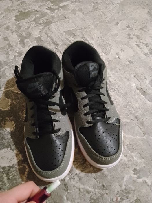 Кроссовки nike 42 размер