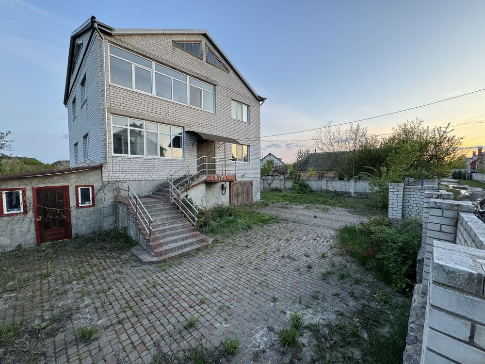 Продам будинок у місті Миргород