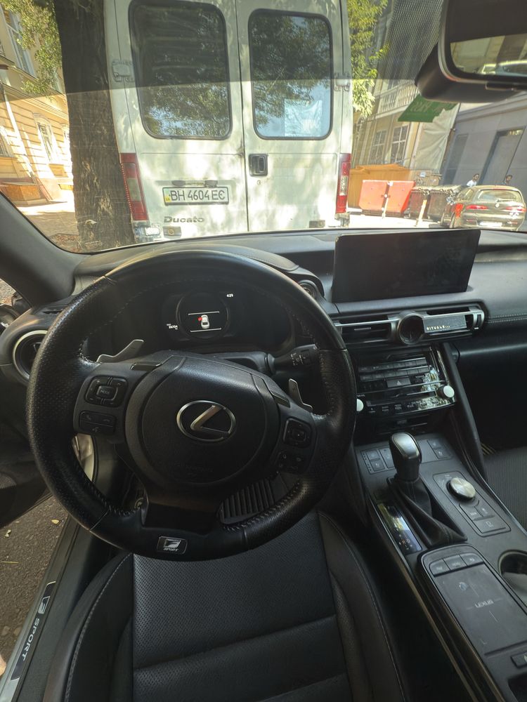 Сдаю в аренду Lexus IS 350 F Sport