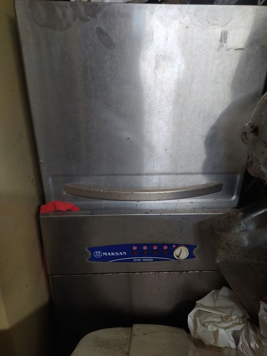 Продам посудомоечную машину, купольную без корзины