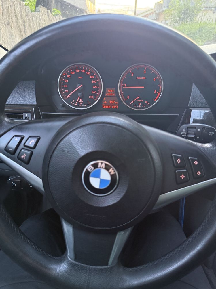 BMW 520 excelente estado full extras