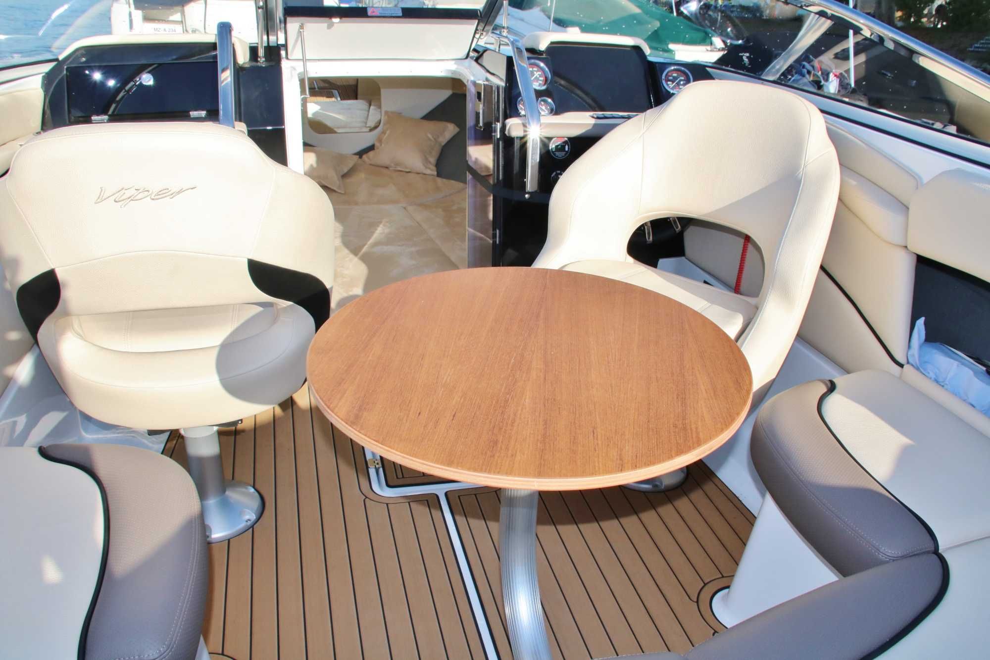 jacht motorowy VIPER 233 TOXXIC Day Cruiser na zamówienie