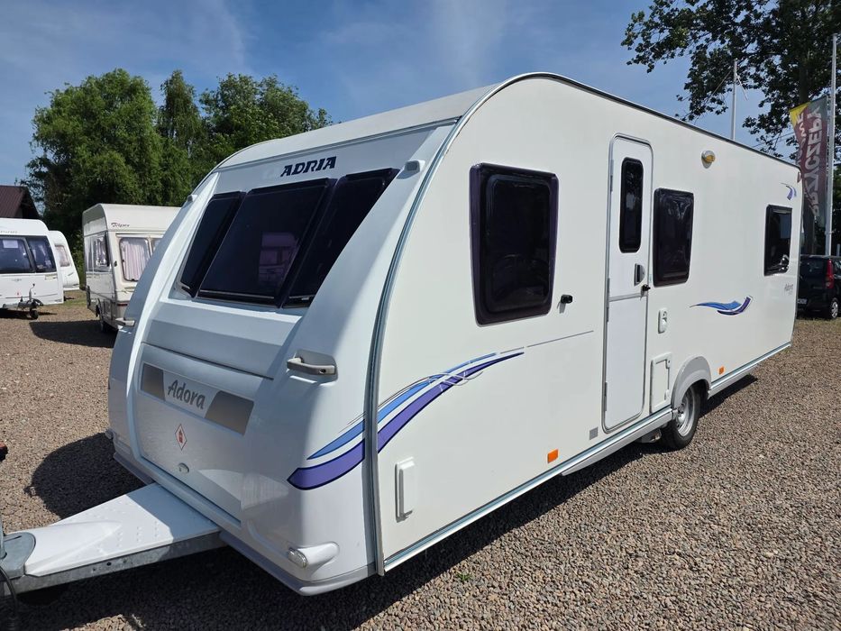Adria ADORA 642 UP  Adria Adora 642 UP Piękna przyczepa dla 4/5 osób,osobna kabina,mover