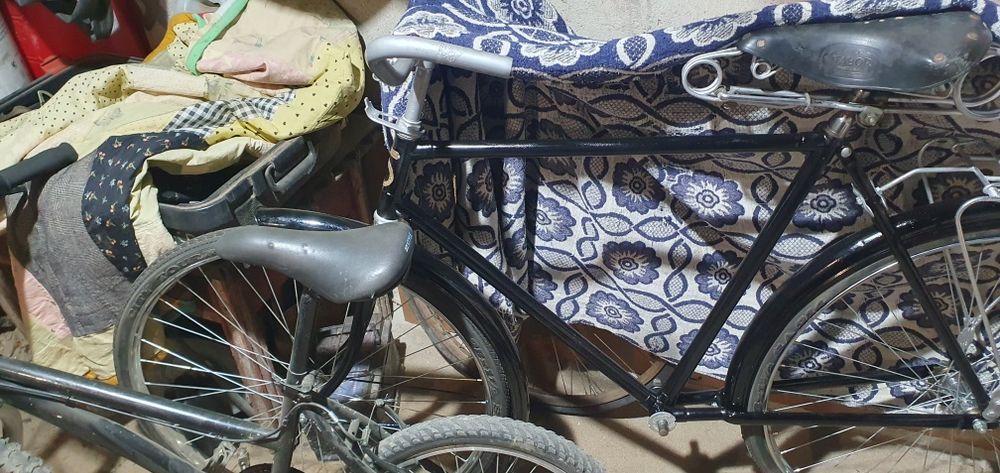 Pasteleira antiga roda 28 restaurada