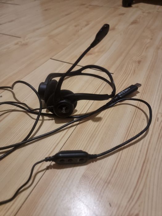 Słuchawki do wideo rozmowy logi