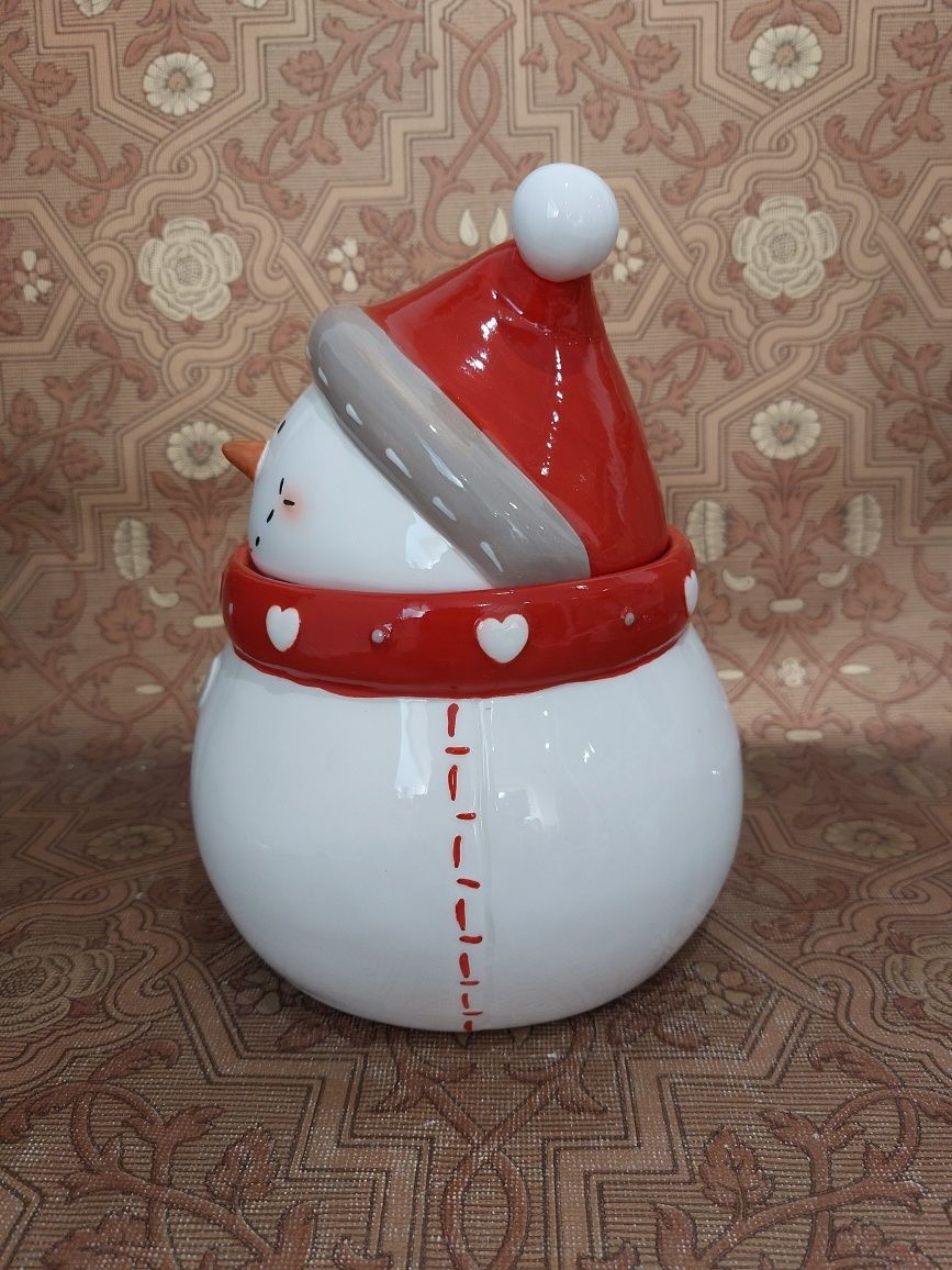 Ceramiczny bałwanek pojemnik na ciastka cukierki słodycze