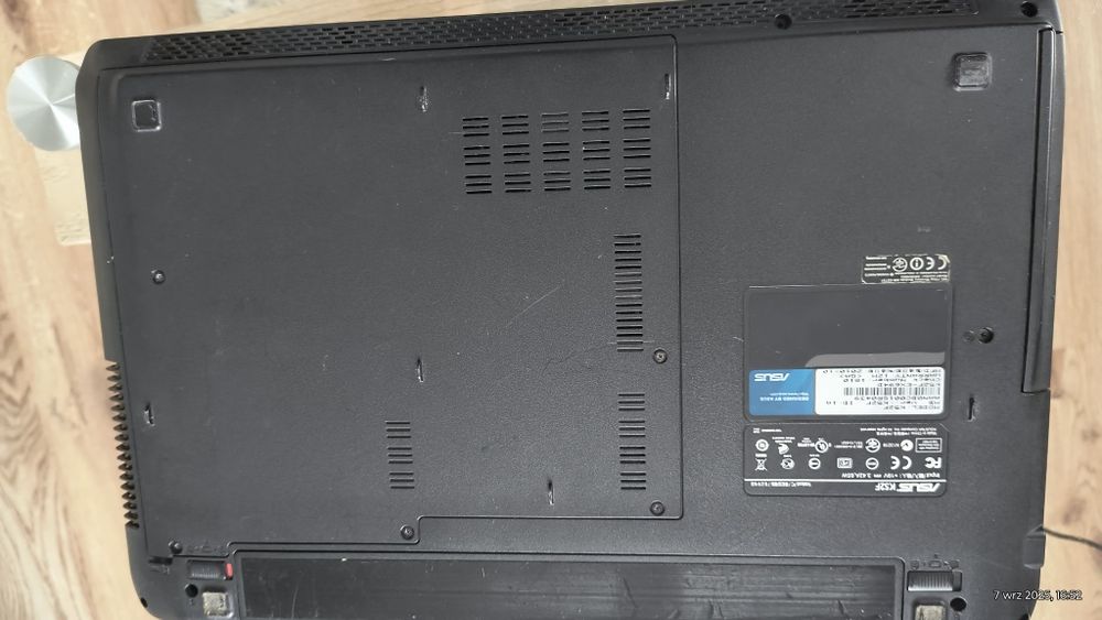 laptop Asus mam na sprzedaż wizualnie jak na zdjęciach zapraszamy do k