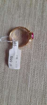 Złoty pierścionek próba 585 z różową cyrkonią r.16