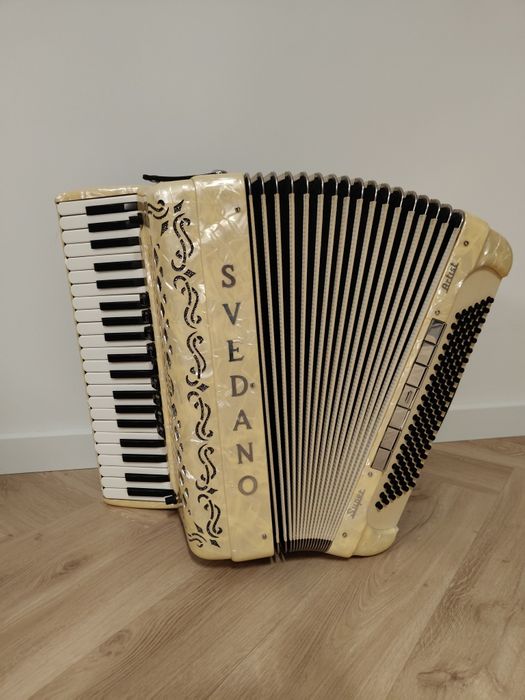 Akordeon Ballone Burini Svedano 120b