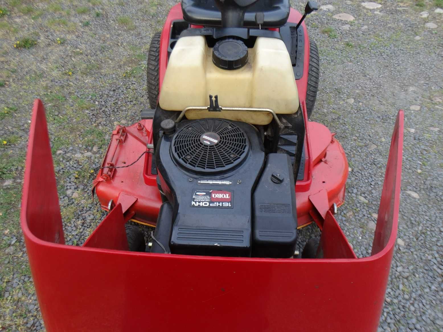 Traktorek do koszenia Toro 16-44 HXL, 16HP pompa oleju