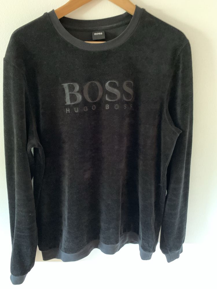 Sweats Hugo Boss core preto muito bom estado
