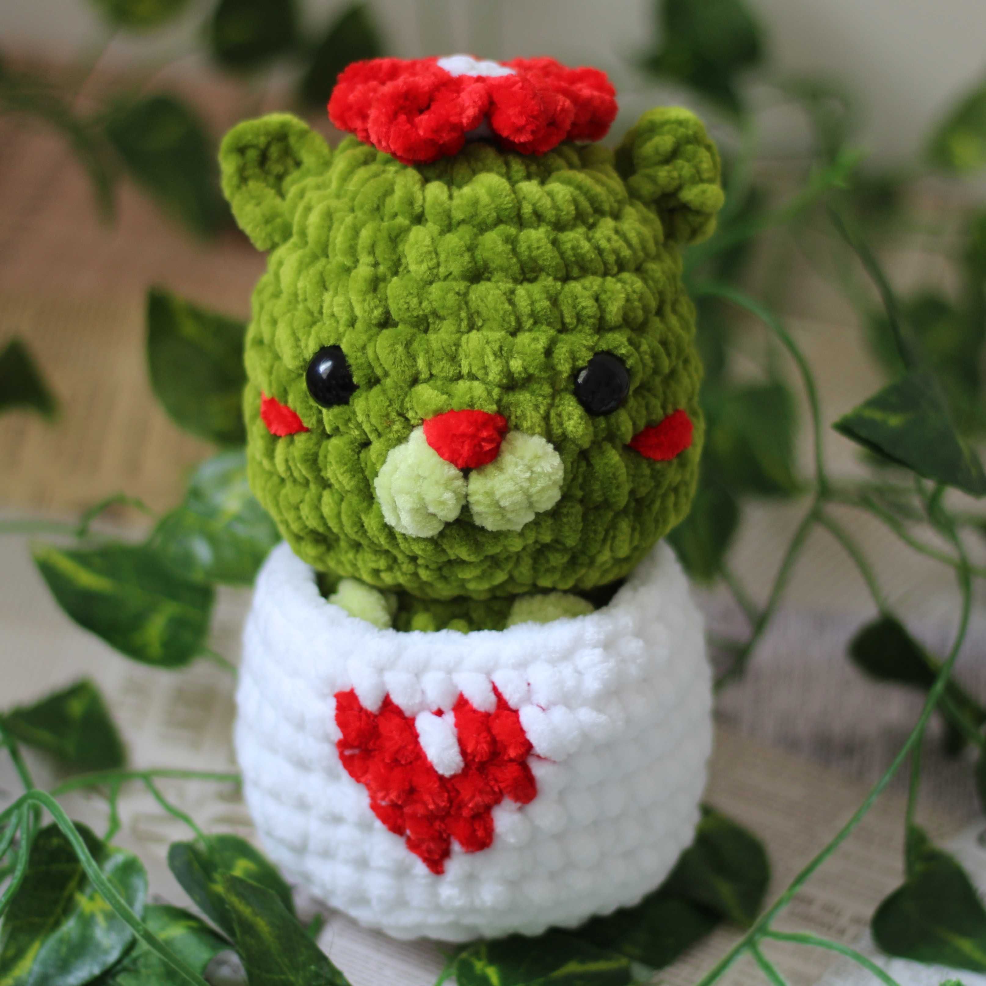 Kotek-kaktus na szydełku amigurumi zabawka handmade