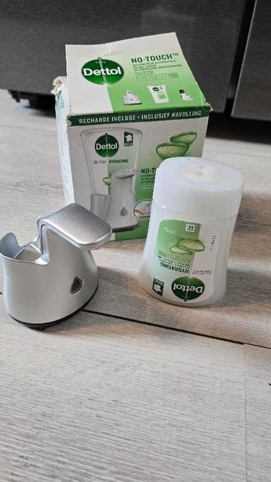 Dettol Bezdotykowe dozownik do mydła stojący na baterie 250 ml