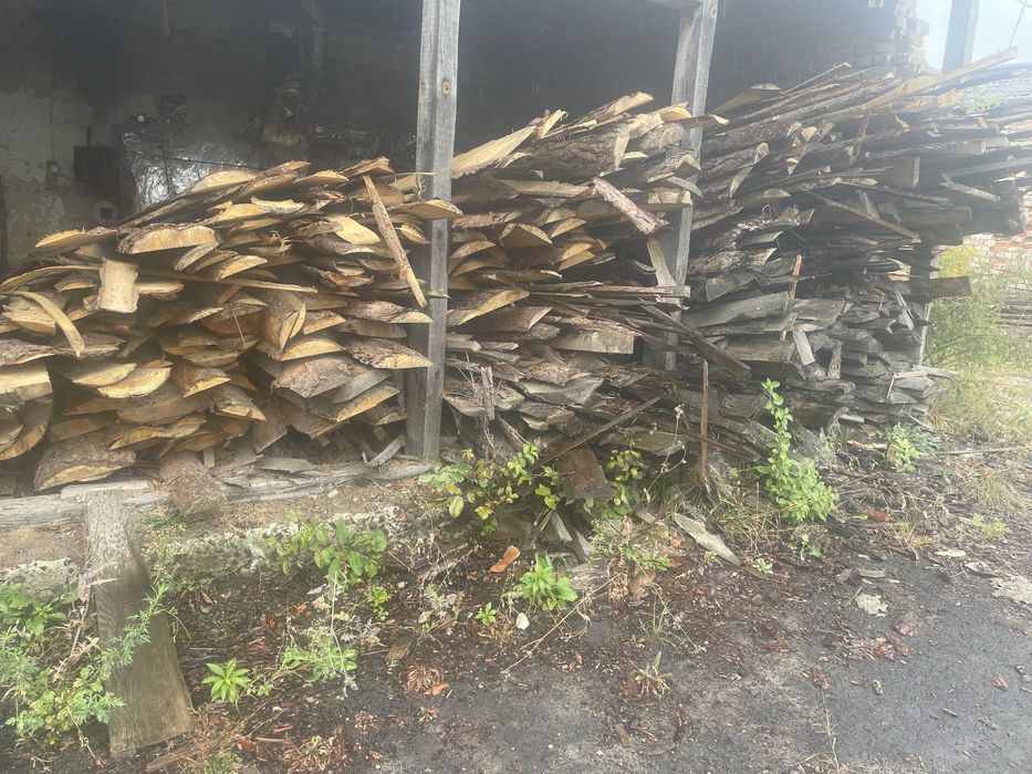 Продам обрізки соснові ціна 450гр .