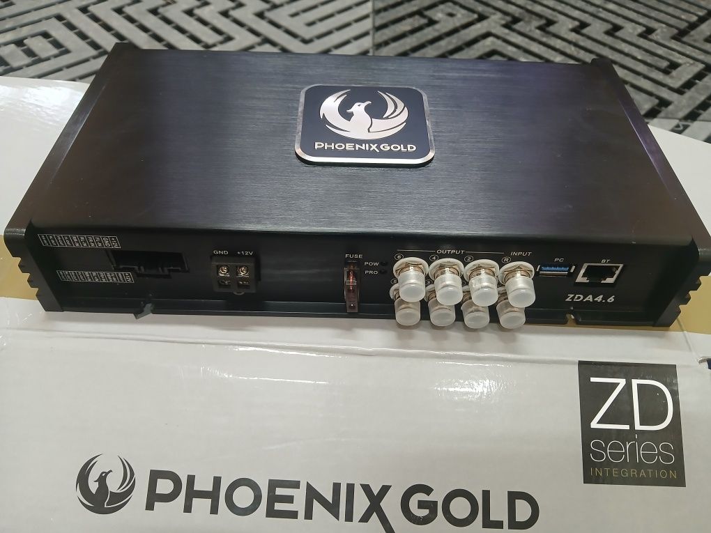 Amplificador Phoenix Gold 800w DSP