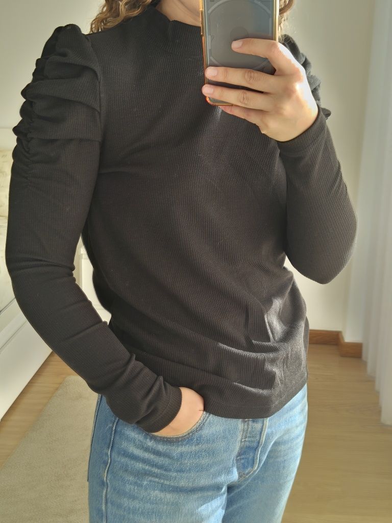 Camisola preta manga comprida Mango