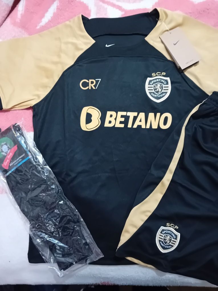 Equipamento criança sporting