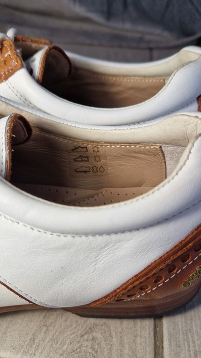 Продам жіночі броги