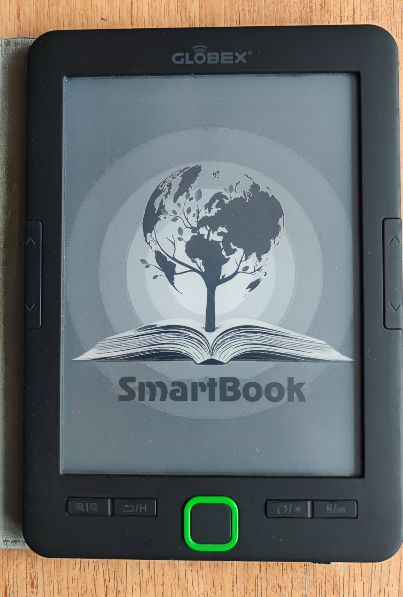 Книга электронная Globex smartbook, читалка.