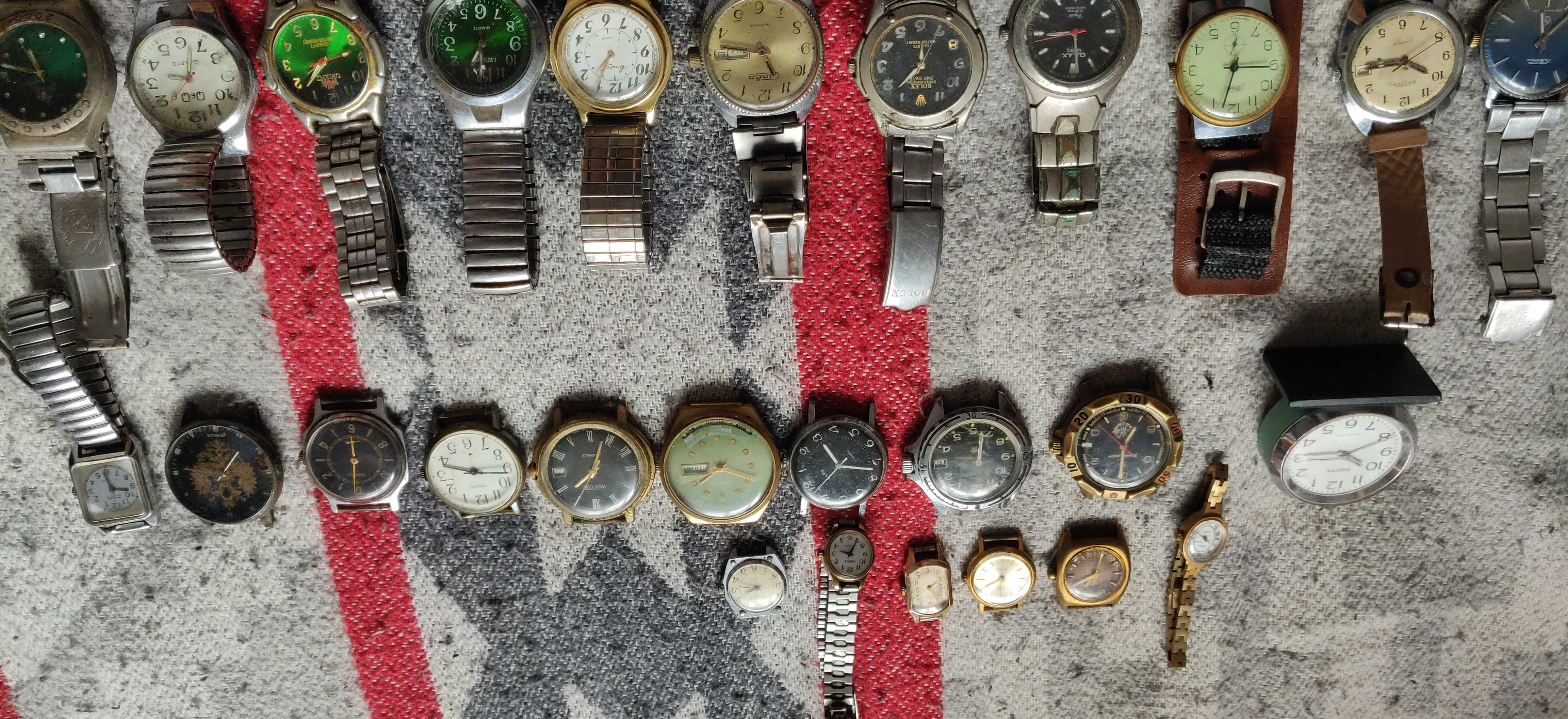 Лот наручних різних годинників