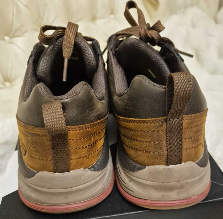 Комфортні кросівки Skechers Benago-Treno Америка