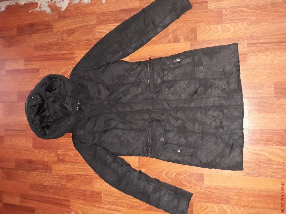 Ciepła zimowa kurtka płaszcz Mohito S 36