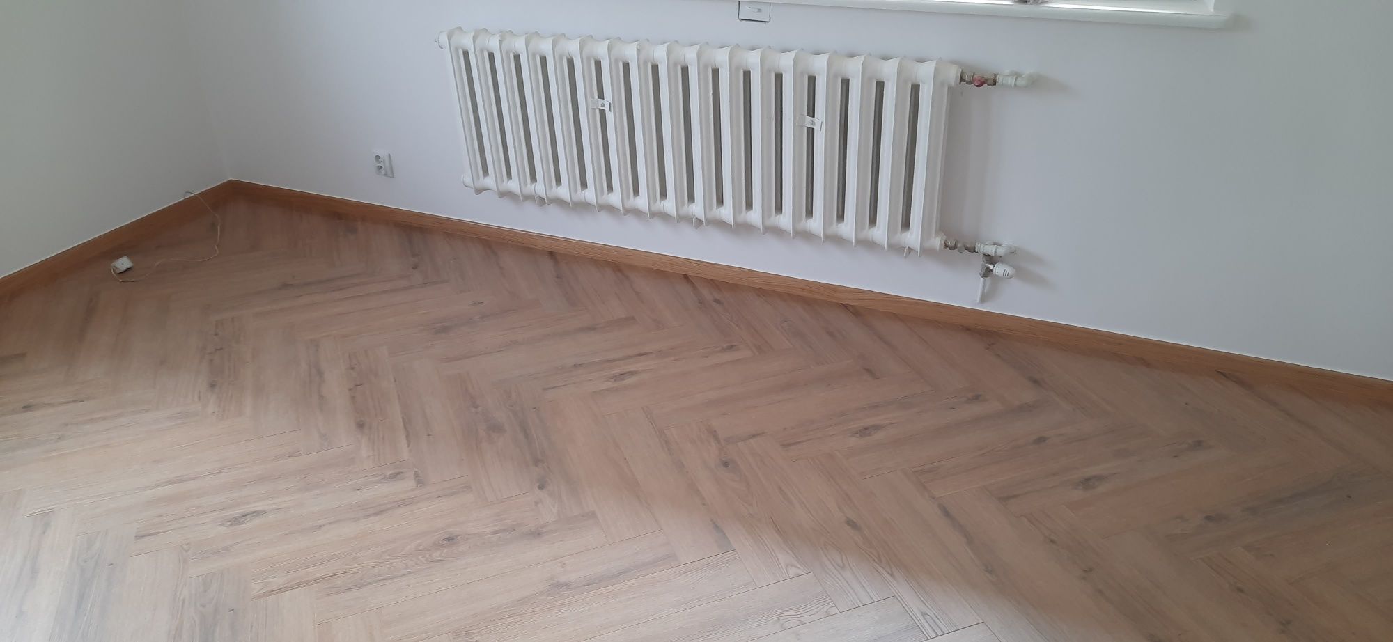 Sprzedam panele dąb pradas jodełka