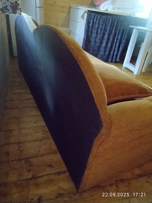 Sofa rozkładana ze skrzynią