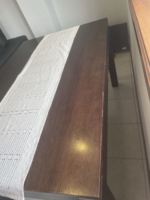 Mesa de jantar madeira maciça escura extensível – 6 a 8 lugares