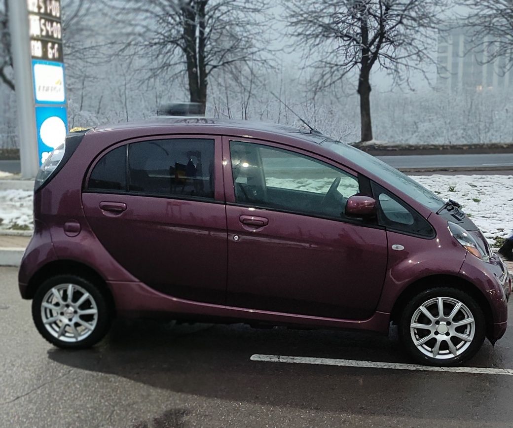 Mitsubishi I-miev 2011 електро