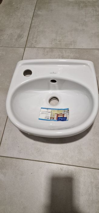 Umywalka łazienkowa Cersanit
