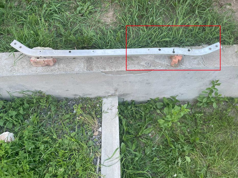 Траверса телевізора верхня BMW X3 G01 18-21 оригінал 51647400109