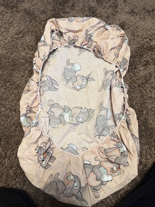 Дитяче простирадло на резинці