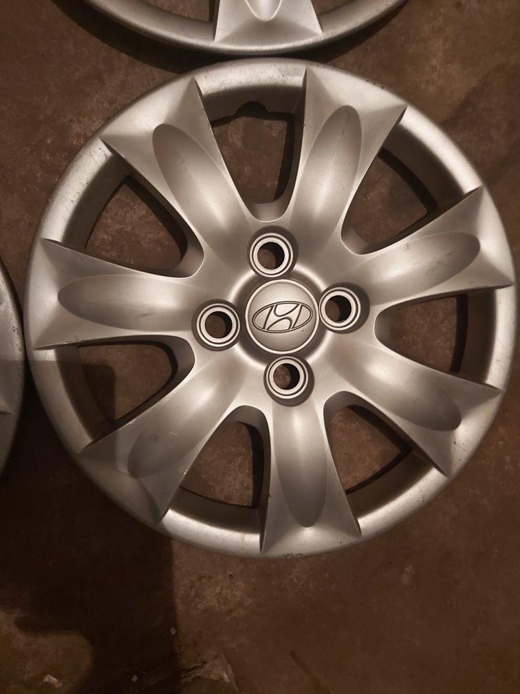 Oryginalne kołpaki Hyundai 14 cali.