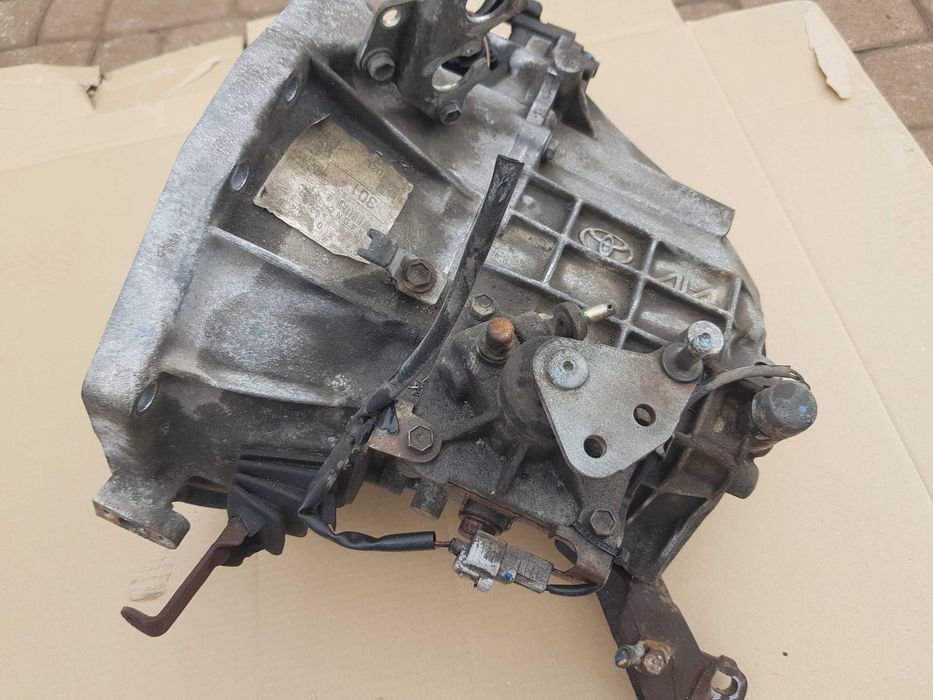 TOYOTA YARIS Skrzynia Biegów 1.0 99-05 Kraków