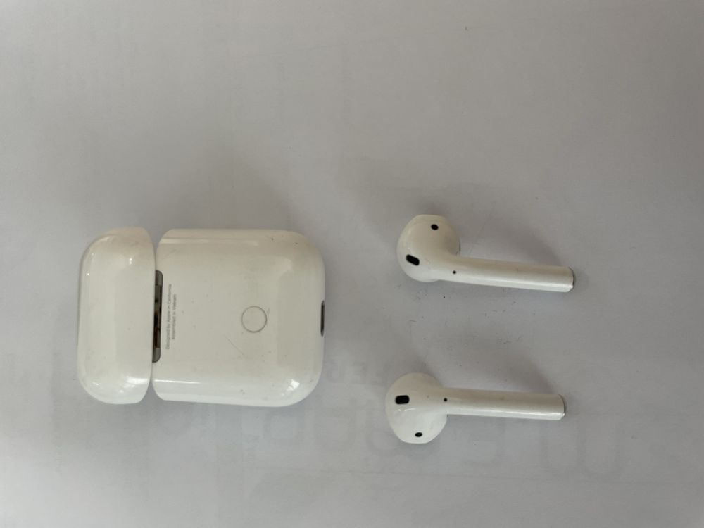 AirPod A2031 - usado