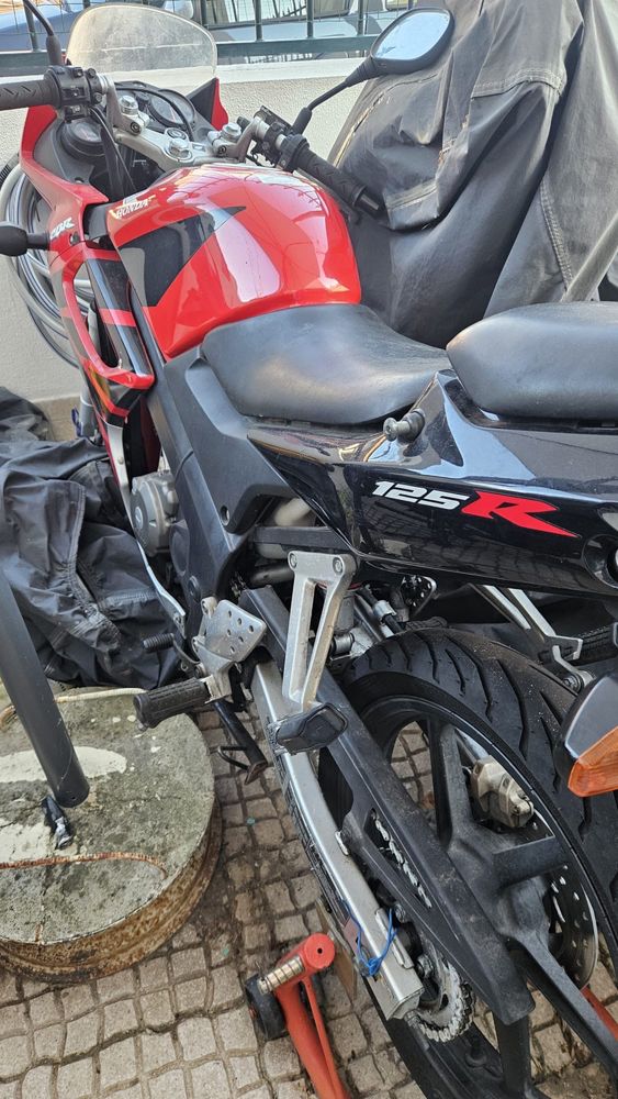 Honda CBR125 do ano de 2008