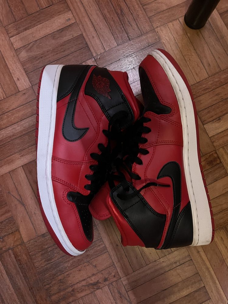 Jordan 1 Mid Reverse Bred (2021)