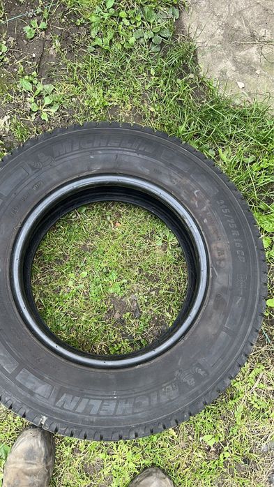 Continental do busa 215/75/16c