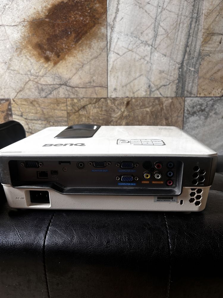 Projektor Benq stan dobry
