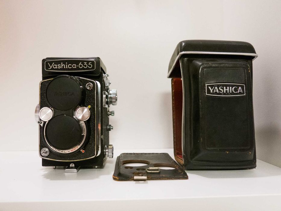 Câmara Yashica 635 - Médio Formato - Filme 120