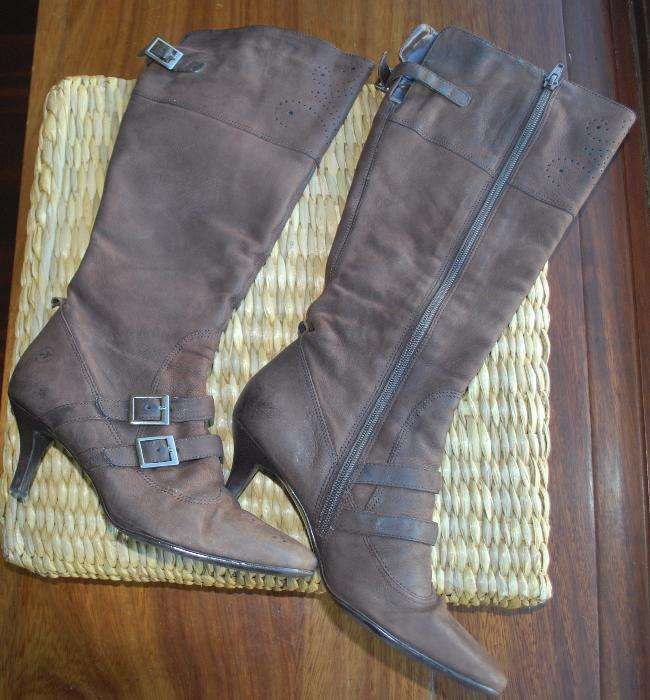 Botas Senhora Marca Bronx em Pele n.º 38/39