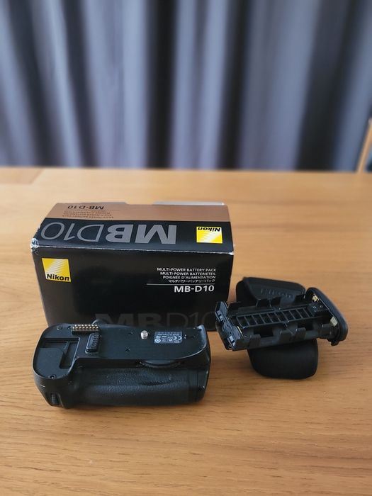 Oryginalny grip, battery pack nikon mb-d10