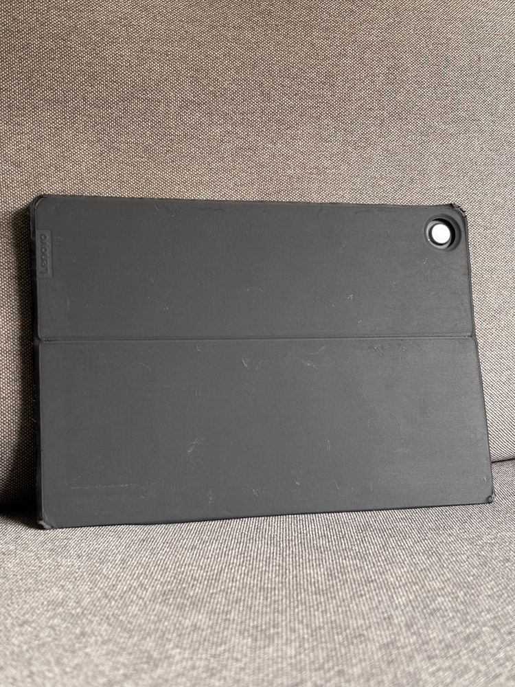 Lenovo tab m10 plus